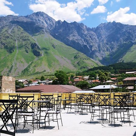 Mount Inn Kazbegi ภายนอก รูปภาพ