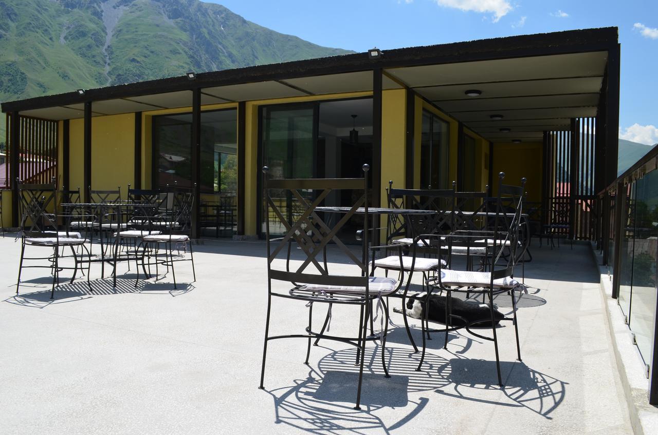 Mount Inn Kazbegi ภายนอก รูปภาพ